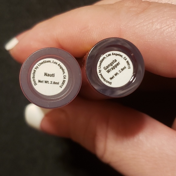 Kiss me liquid lipsticks - Picture 3 of 3